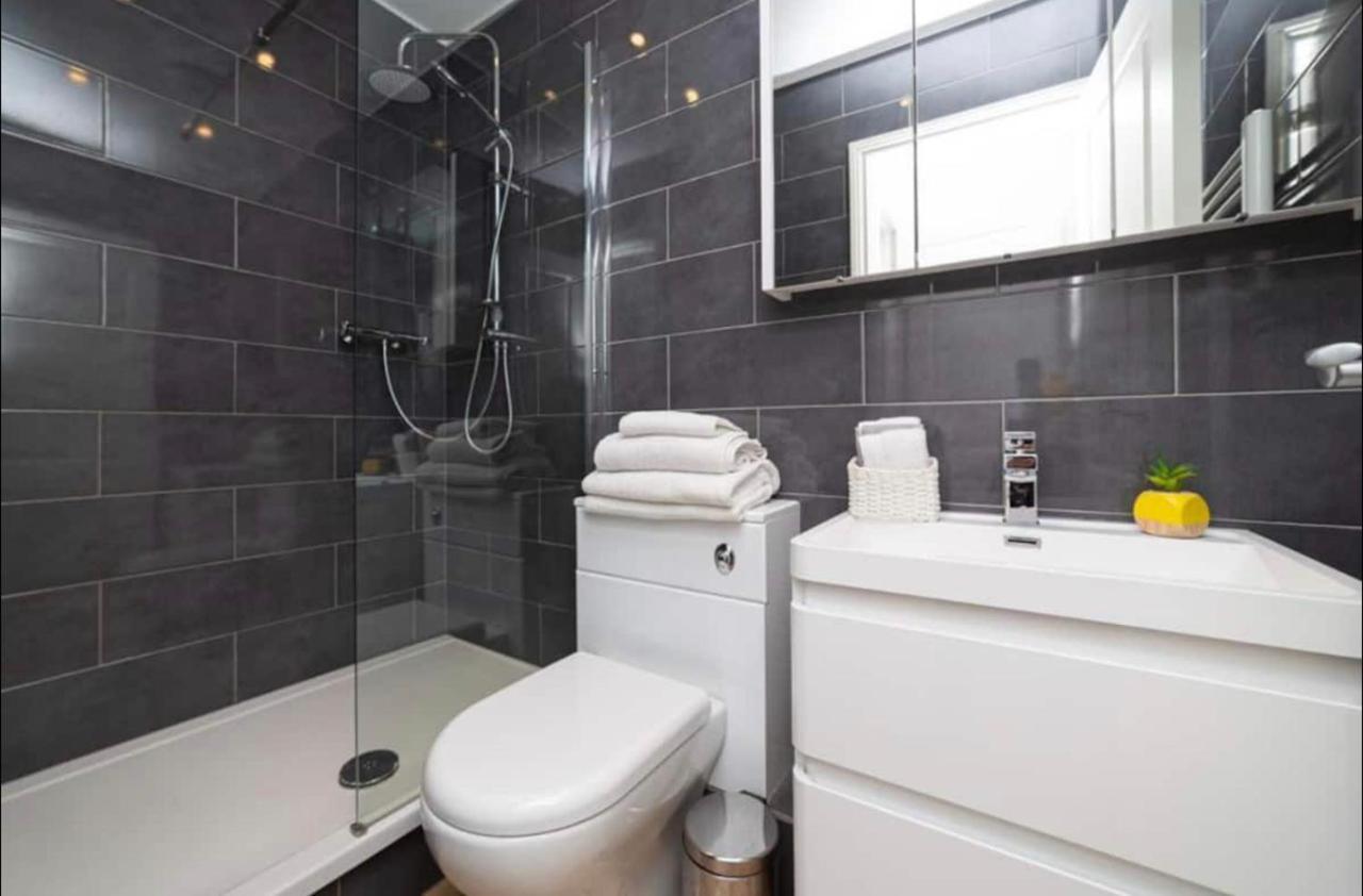 Beautiful 1Bd Apartment On The King'S Road Chelsea Londres Exterior foto